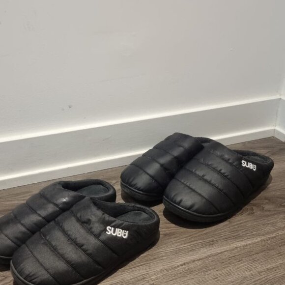 Subu F Line Black Slippers - Picture 2 of 5